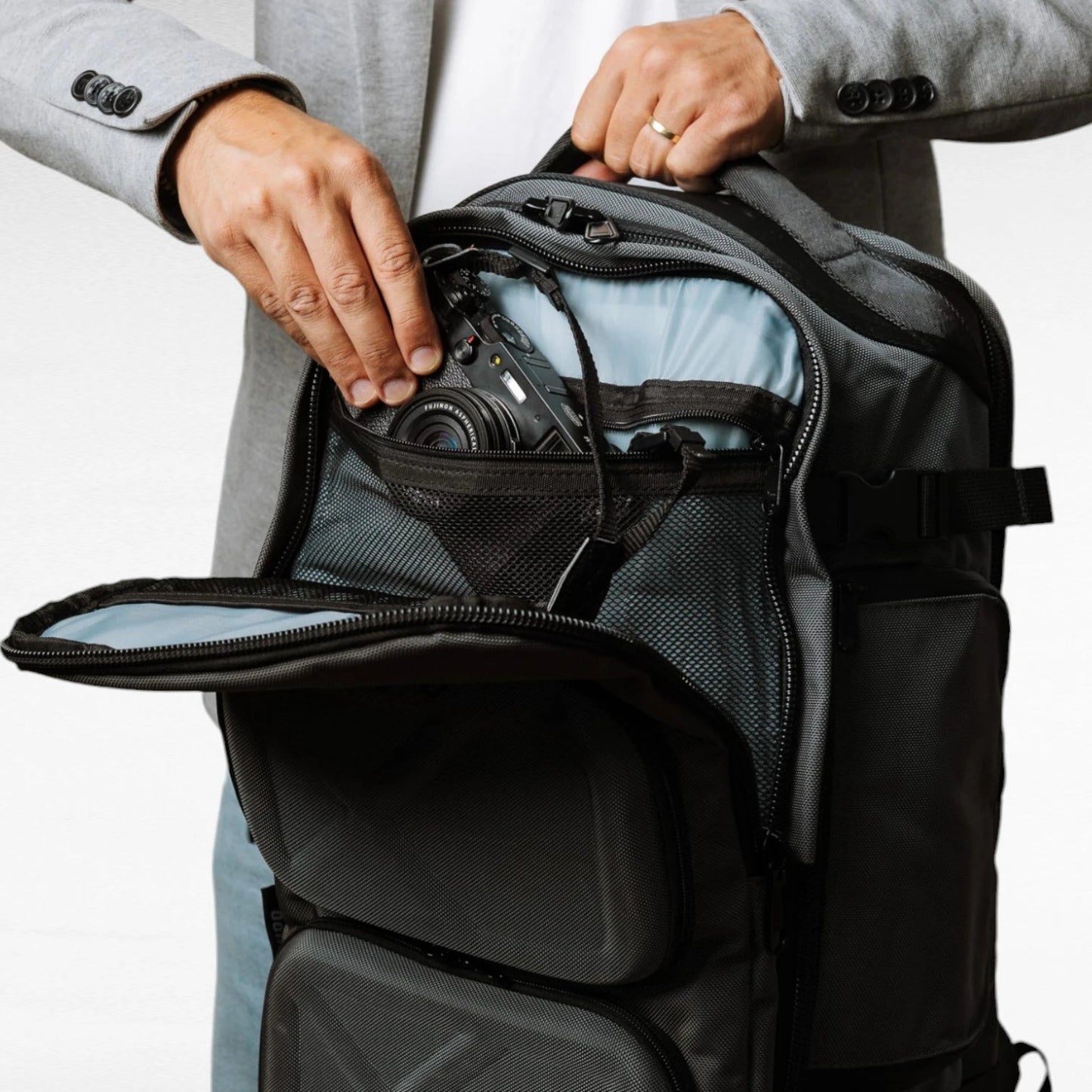 Oono Backpack V2 36L with Detachable Waist Bag